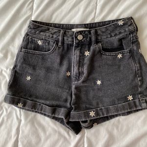 PACSUN SUNFLOWER MOM SHORTS